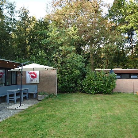 Zonnige Vrijstaande Bungalow In Prachtige Omgeving! Rekem Eksteriør bilde
