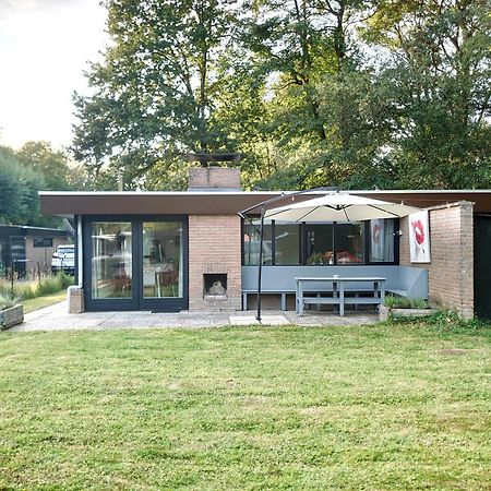 Zonnige Vrijstaande Bungalow In Prachtige Omgeving! Rekem Eksteriør bilde